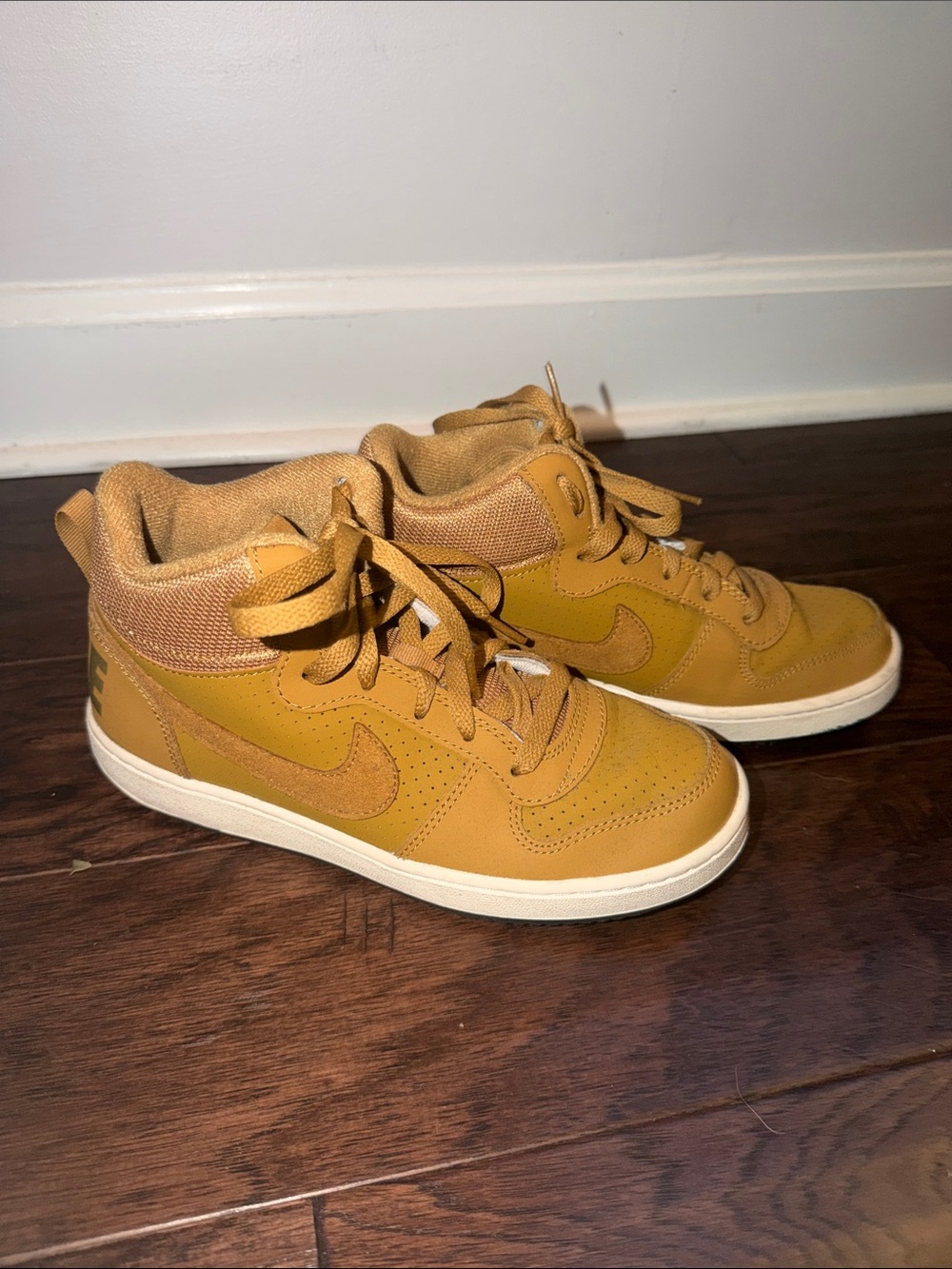 Nike Kids' High-Top Sneakers in Wheat/Tan
